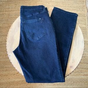 KUHL 9” Kontour Flex Denim Straight Size 12 Regular